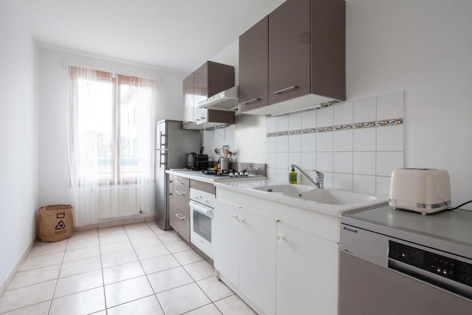 Appartamento Spacious 1Br | Near City Center & Baby-Friendly! Lione Esterno foto