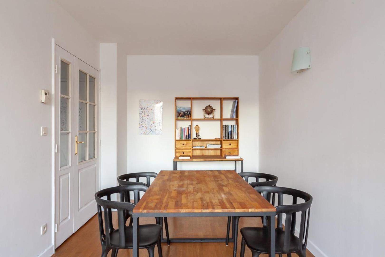 Appartamento Spacious 1Br | Near City Center & Baby-Friendly! Lione Esterno foto