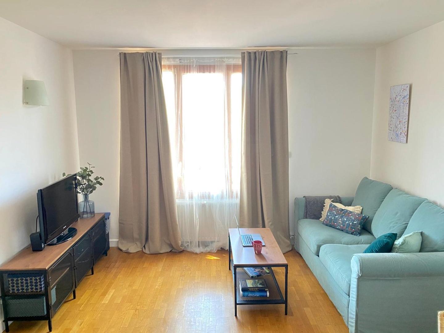 Appartamento Spacious 1Br | Near City Center & Baby-Friendly! Lione Esterno foto